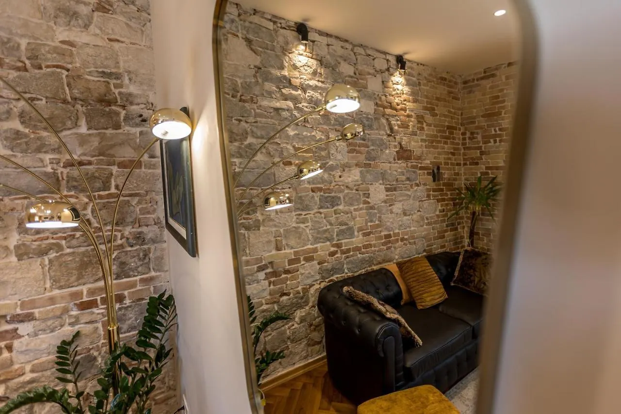 Riva - The Heart Of Palace Split Apartment